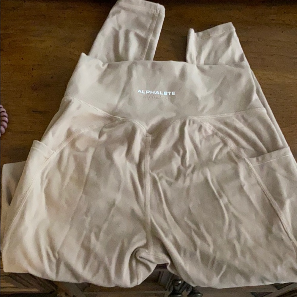 Alphalete leggings